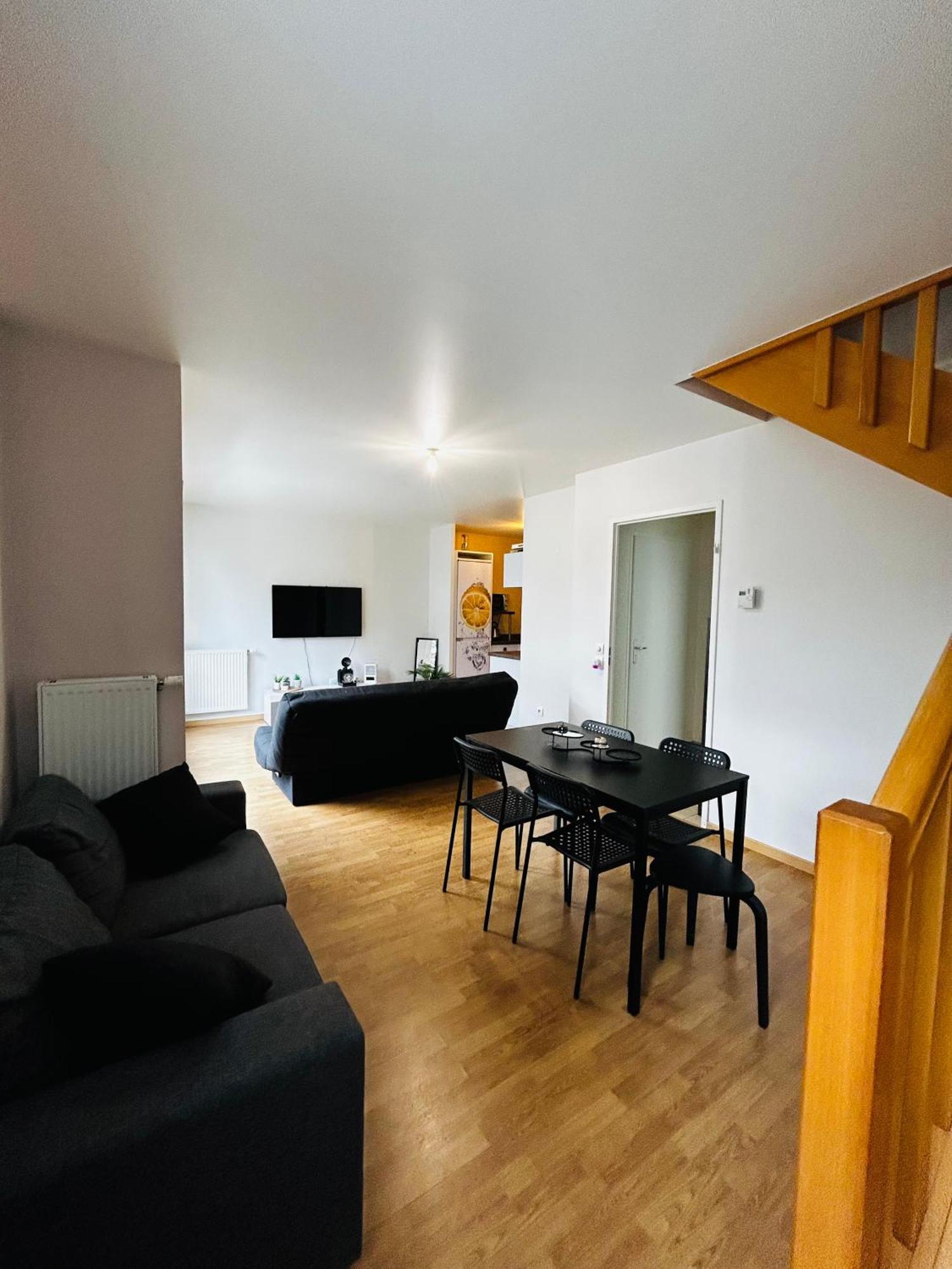 Duplex Lumineux Tout Equipe/Rer D/Balcon/Parking Corbeil-Essonnes Exterior foto